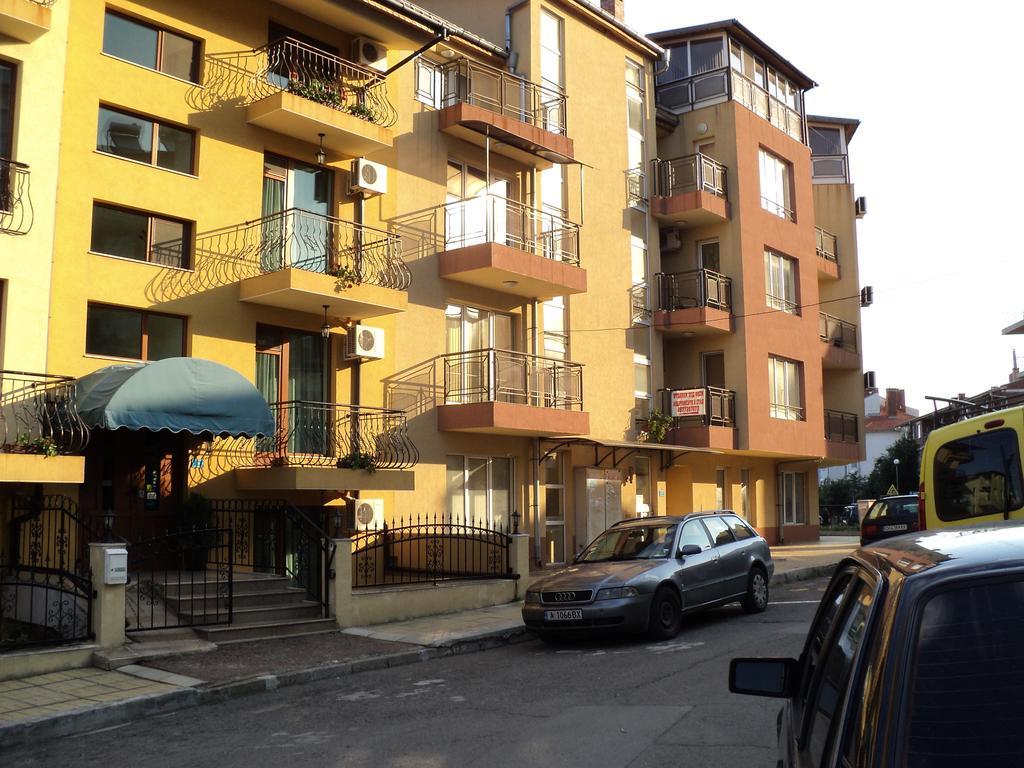 Meni Apartments And Guest Rooms Созополь Номер фото