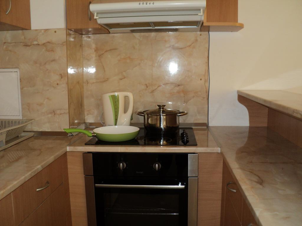 Meni Apartments And Guest Rooms Созополь Екстер'єр фото
