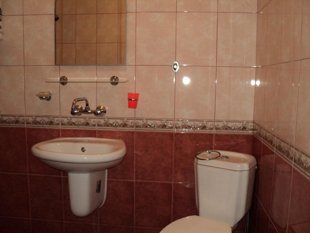 Meni Apartments And Guest Rooms Созополь Екстер'єр фото