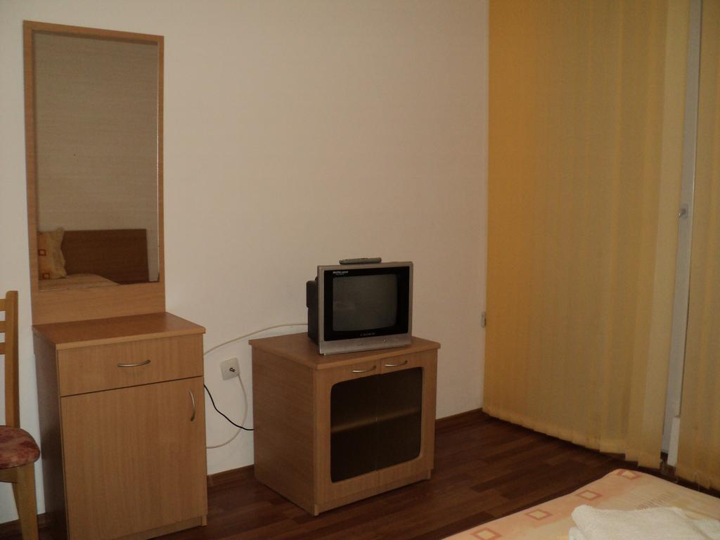 Meni Apartments And Guest Rooms Созополь Екстер'єр фото